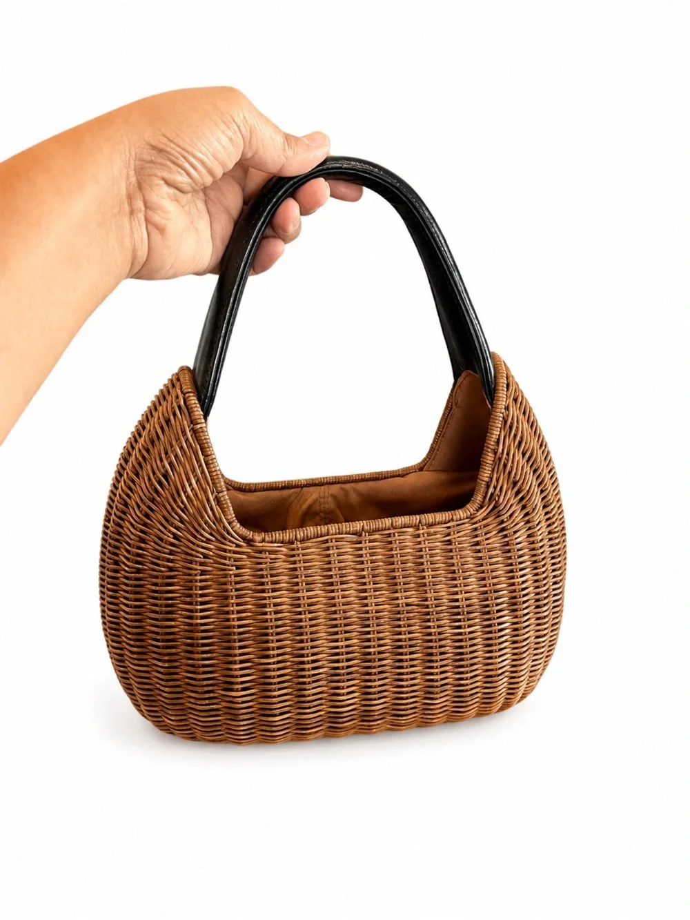 Woven Brown Rattan Basket Handbag w/Black Handles Pre-owned. Good condition